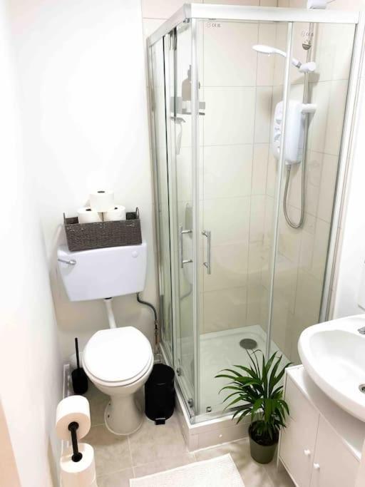 Cozy Studio Near Train Station 캠브리지 외부 사진