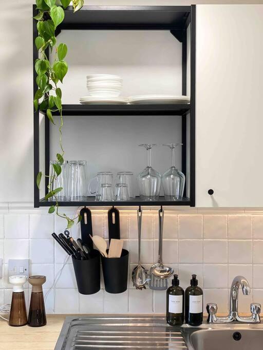 Cozy Studio Near Train Station 캠브리지 외부 사진
